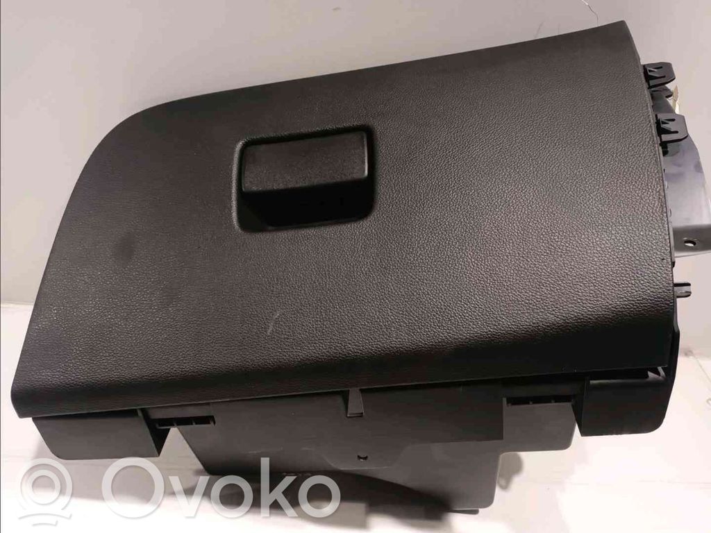 Opel Astra K Tapa/cubierta de la guantera 