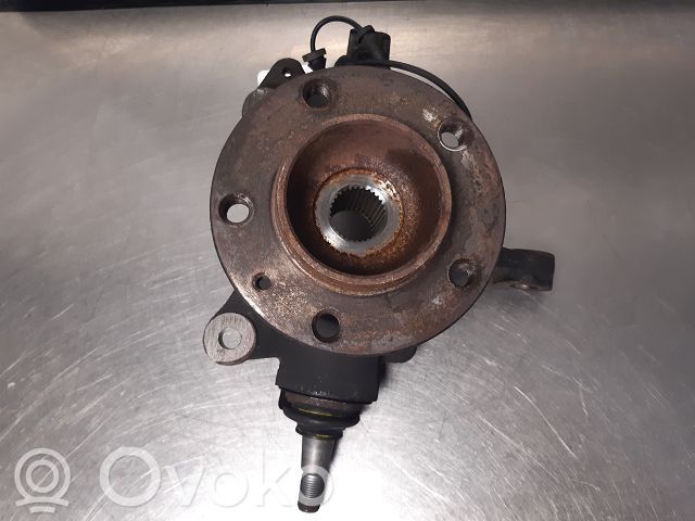 Renault Master III Achsschenkel vorne 