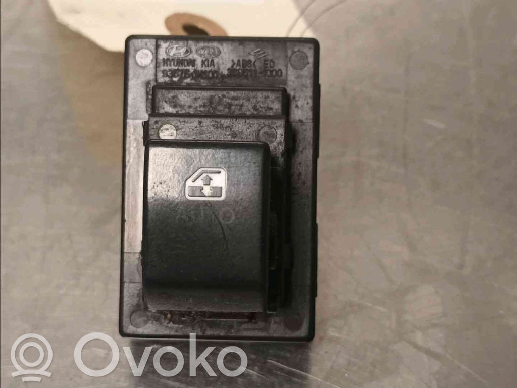 KIA Ceed Electric window control switch 