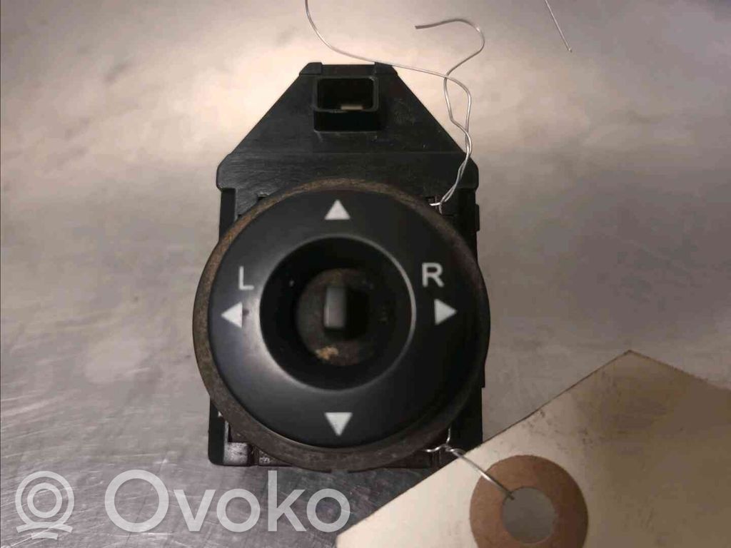 KIA Ceed Wing mirror switch 