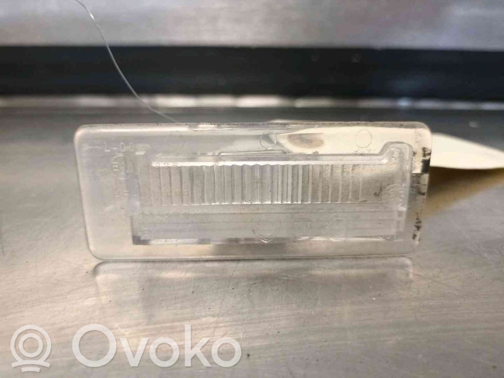 Opel Combo C Éclairage de plaque d'immatriculation 