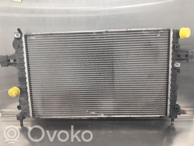 Opel Astra H Radiador del refrigerante 
