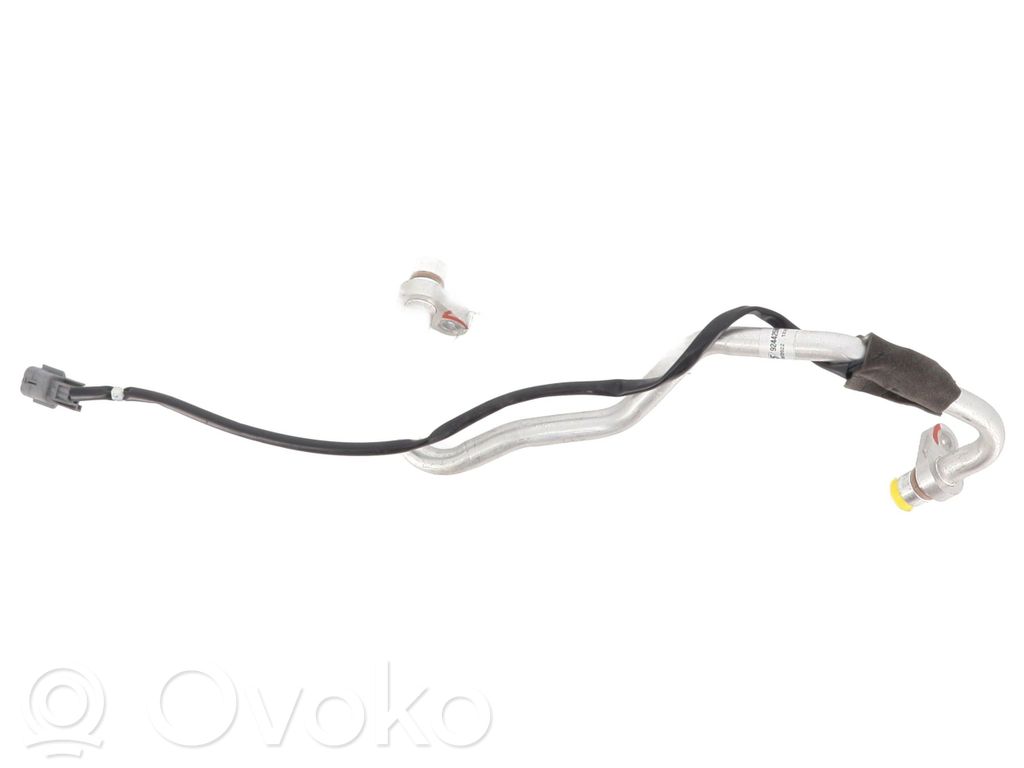 Renault Megane E-Tech Ilmastointilaitteen putki (A/C) 