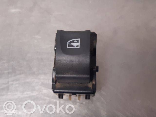 Renault Dacia Duster Electric window control switch 