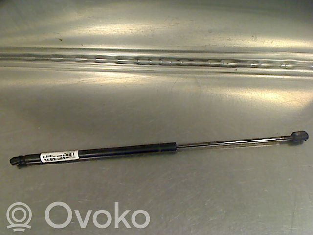 Mazda 2 Tailgate strut 