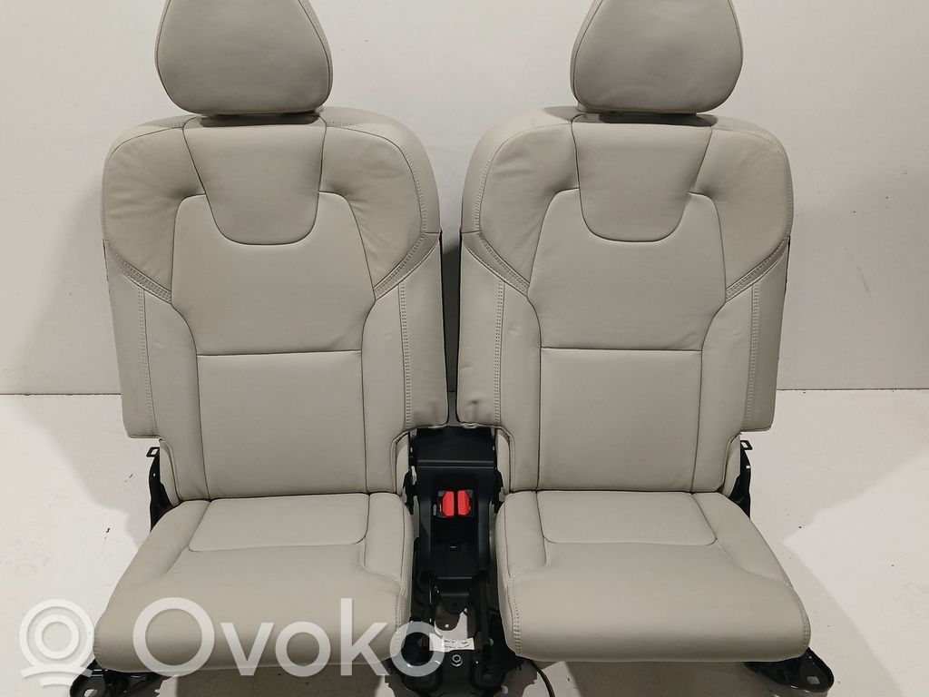 Volvo XC90 Muut istuimet 