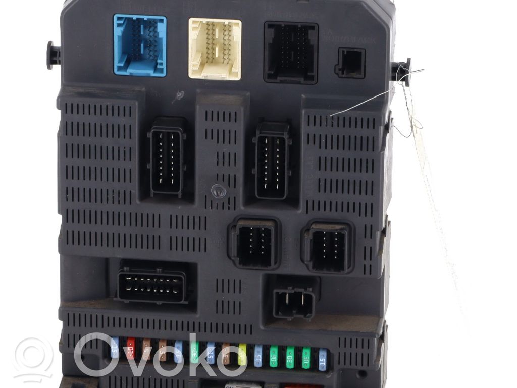 Citroen C4 I Central body control module 