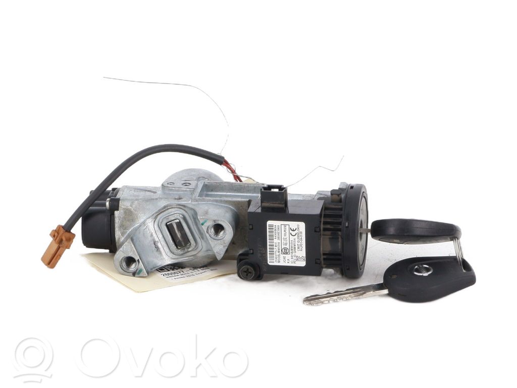 Nissan Note (E12) Virtalukko 