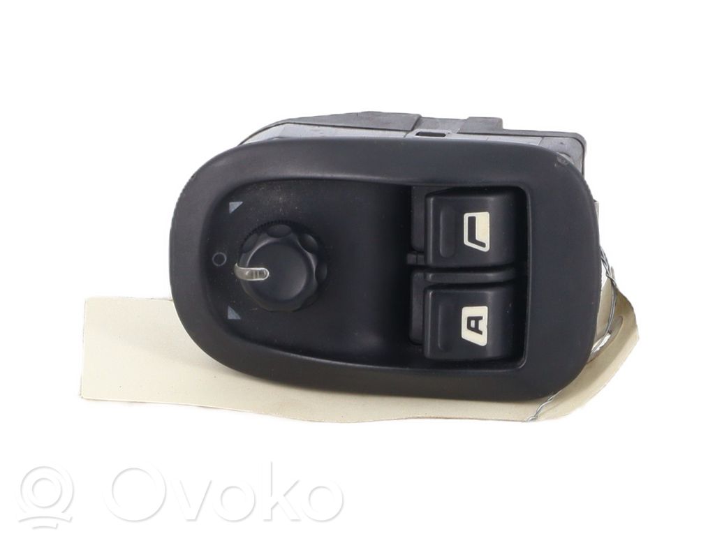 Peugeot 306 Electric window control switch 