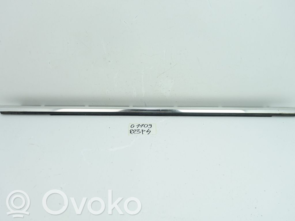 Takaoven lasin muotolista   4E0853763B,4E0853763B