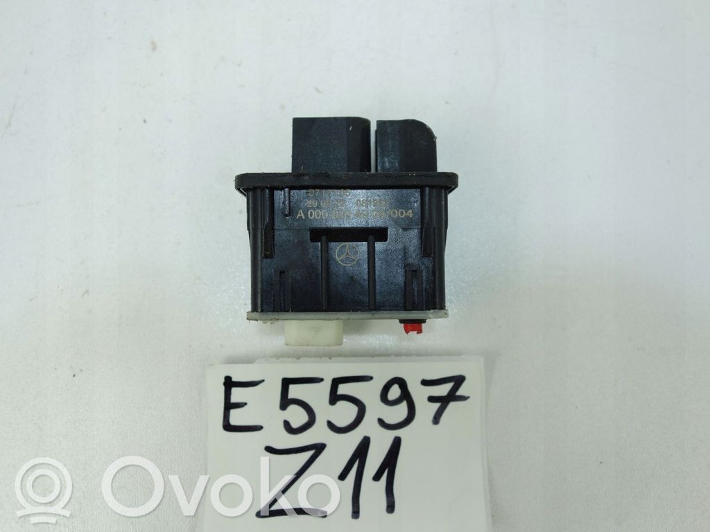 Sonstige Steuergeräte / Module   A0008204909