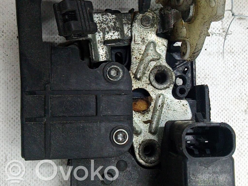Alfa Romeo 156 Front door lock 