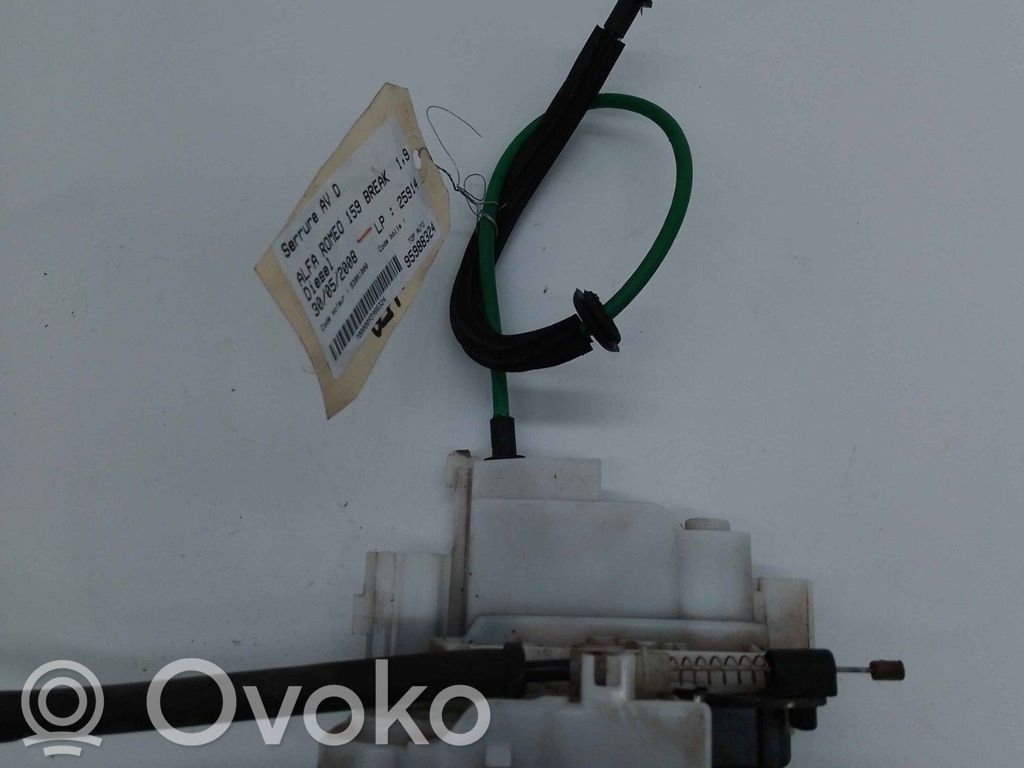 Alfa Romeo 159 Front door lock 