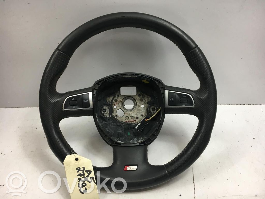 Audi A5 8T 8F Ohjauspyörä 