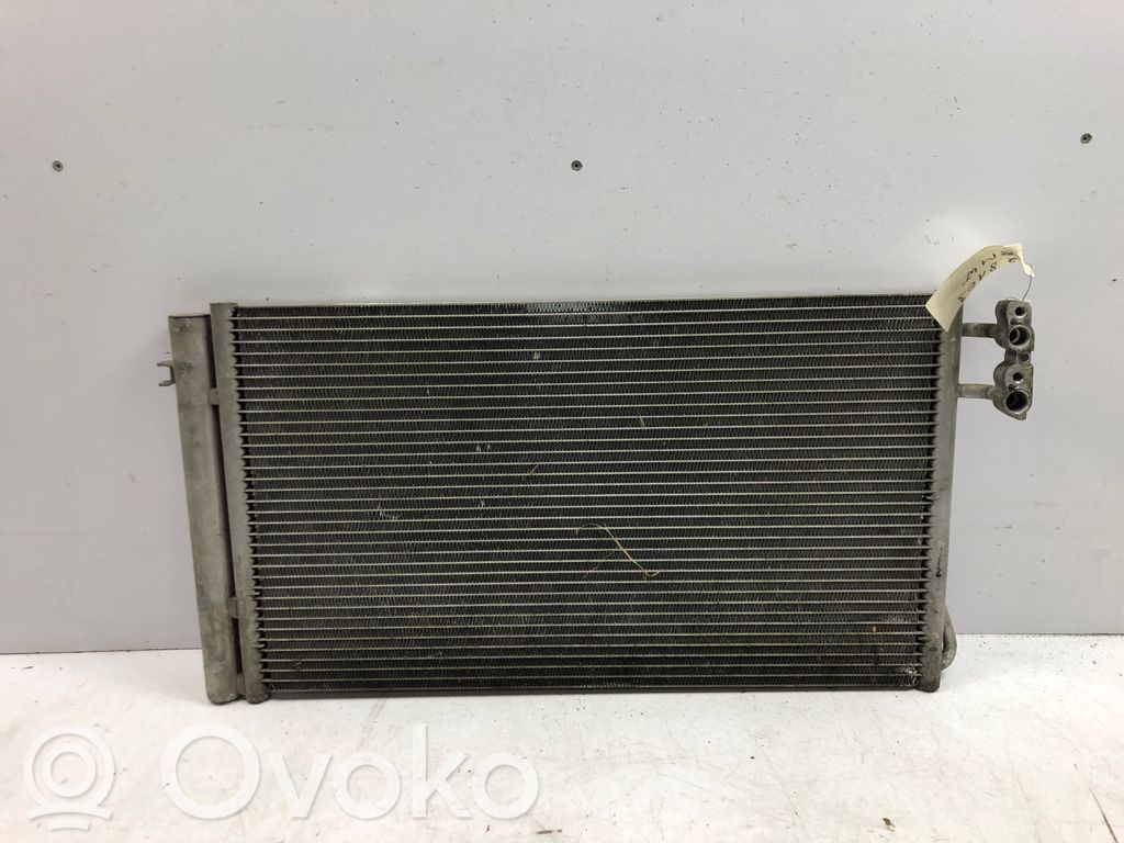 BMW 1 E81 E87 Oro kondicionieriaus radiatorius aušinimo 
