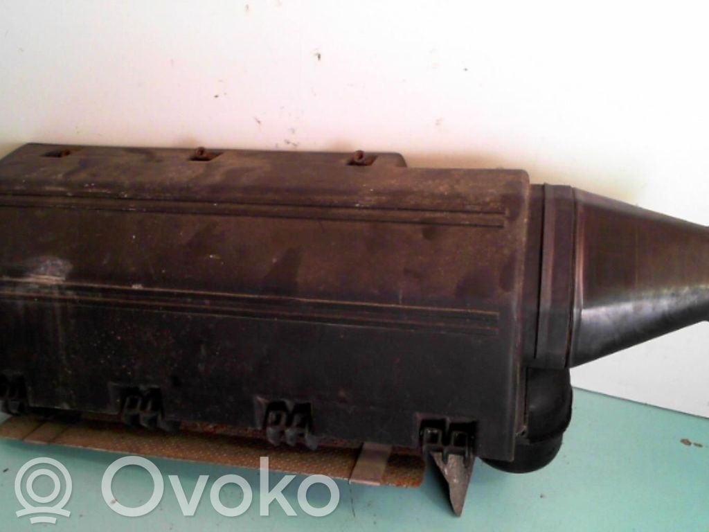 BMW 3 E36 Oro filtro dėžė 