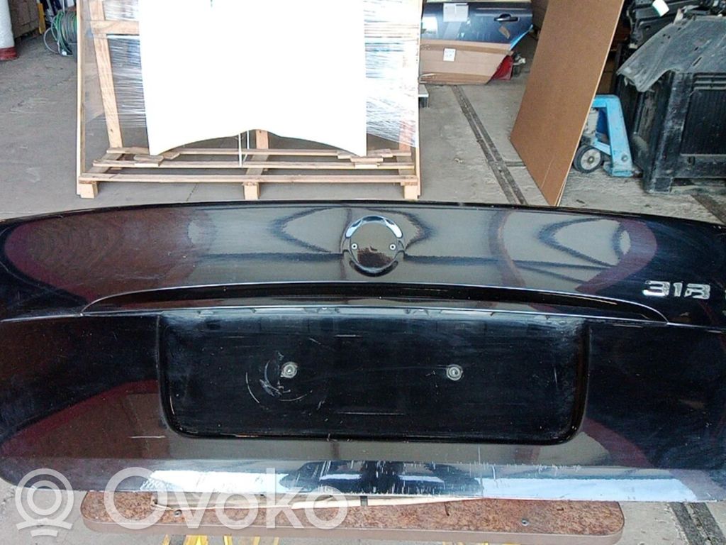 BMW 3 E46 Aizmugurējais pārsegs (bagāžnieks) 