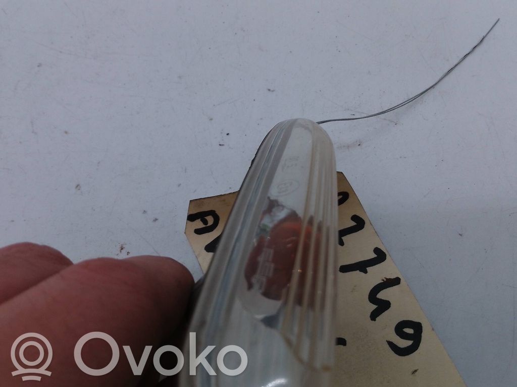 Front indicator light   63137165742