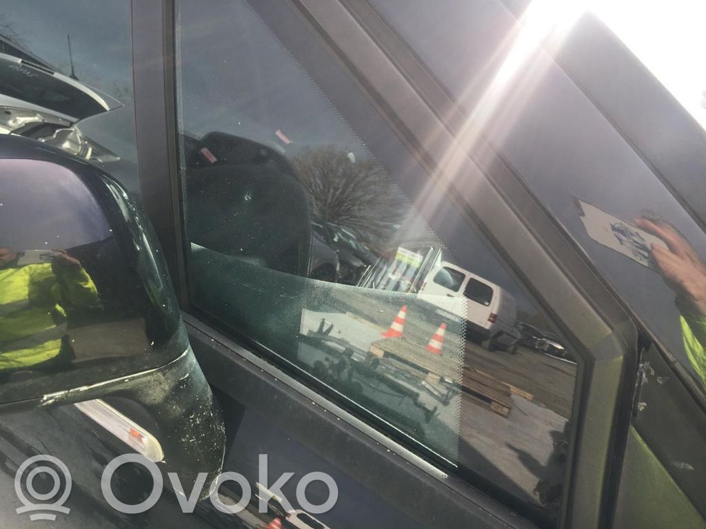Citroen C4 I Puerta delantera 