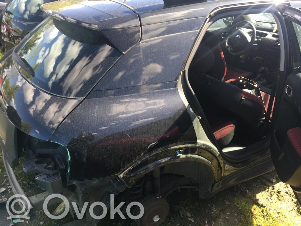 Citroen C4 Cactus Takakulmapaneeli 
