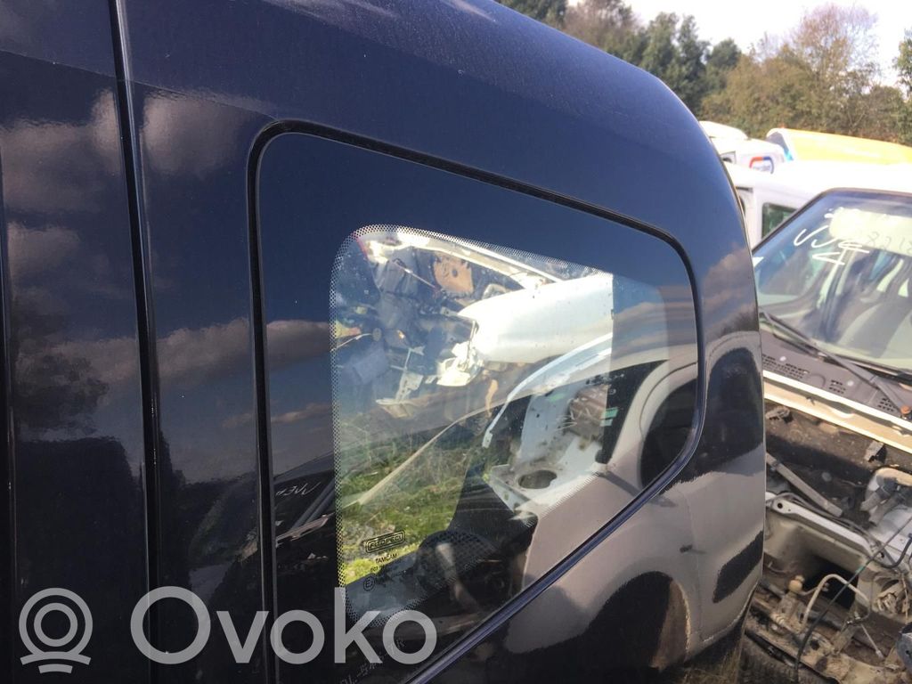 Citroen Nemo Rear side window 