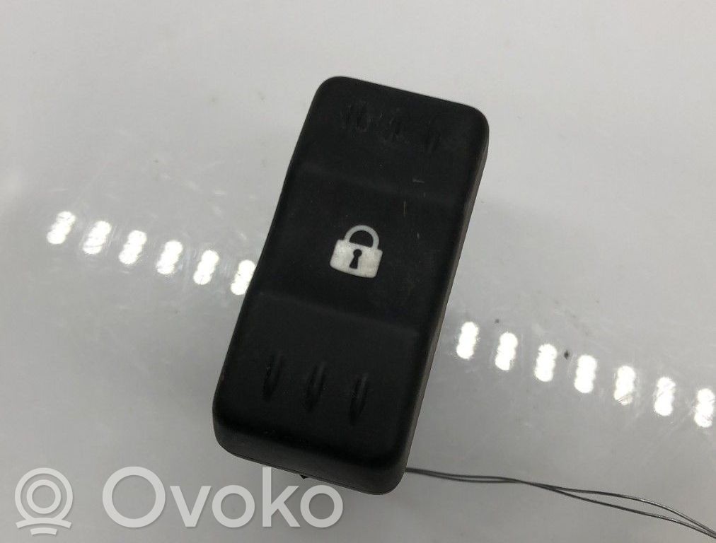 Dacia Logan I Central locking switch button 