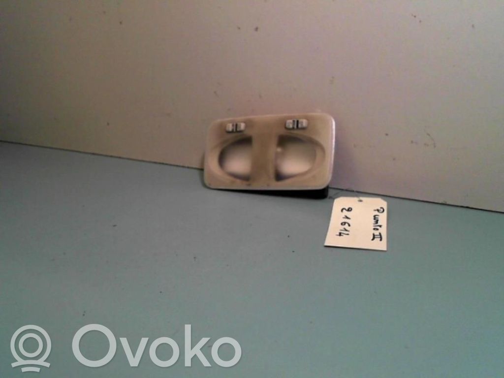 Fiat Punto (188) Światło fotela przedniego 