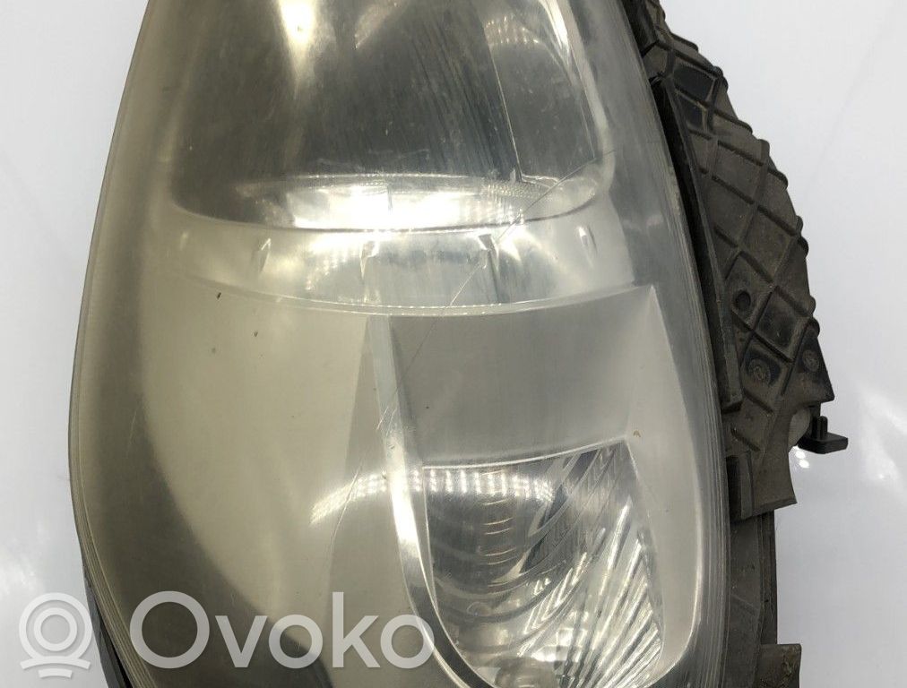 Fiat Punto Evo Lampa przednia 