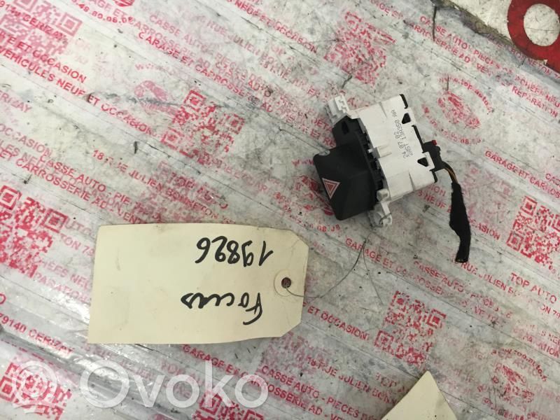 Ford Focus Hazard light switch 