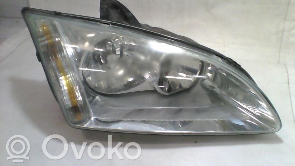 Ford Focus Headlight/headlamp 