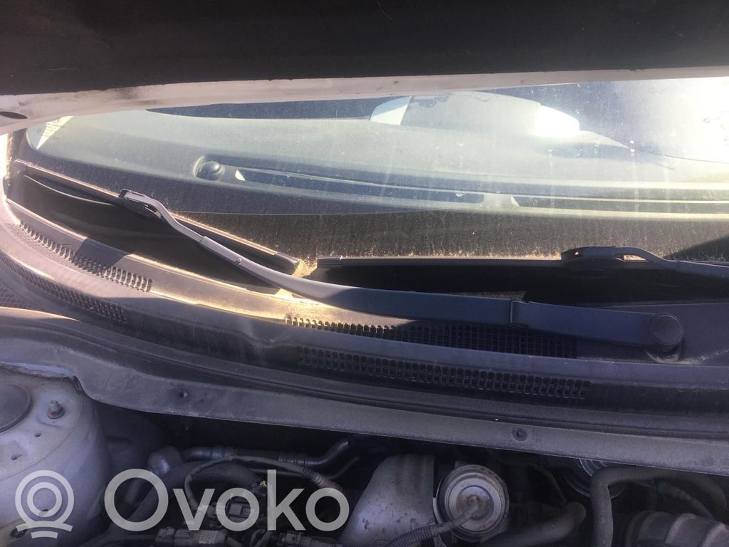 KIA Pro Cee'd I Front wiper blade arm 