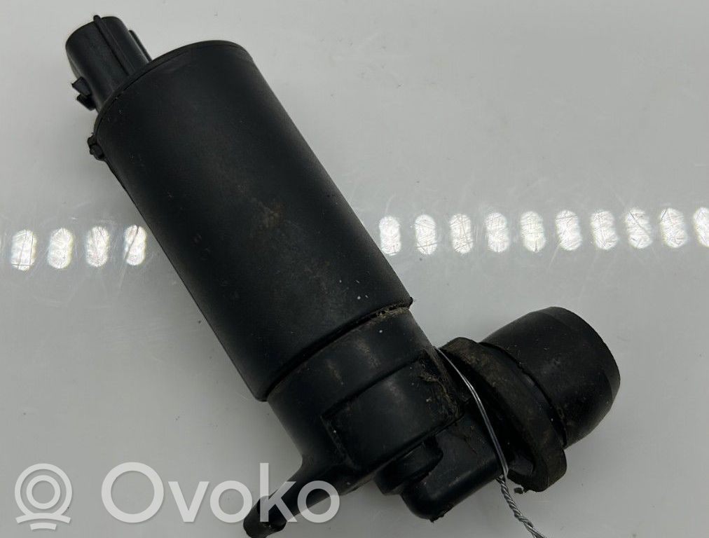 Land Rover Freelander Windscreen/windshield washer pump 