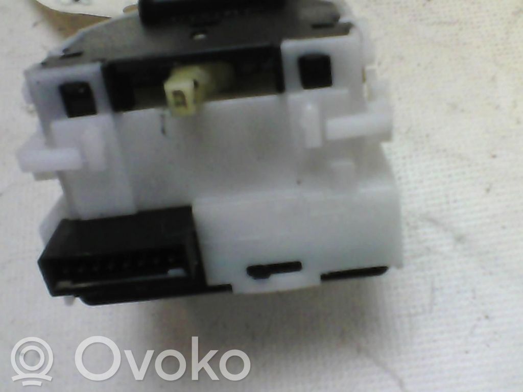 Suuntavilkun vipu   25540ED50A