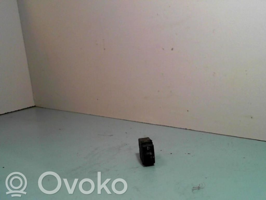 Nissan Note (E11) Headlight level height control switch 