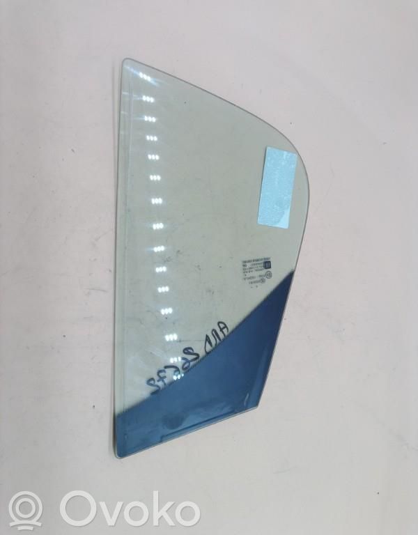 Opel Corsa E Ventanilla de ventilación de la puerta trasera 