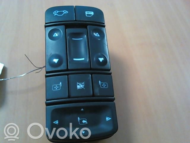 Opel Vectra C Przyciski szyb 