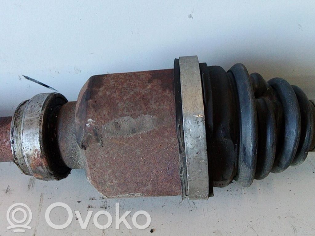 Peugeot 208 I Front driveshaft 