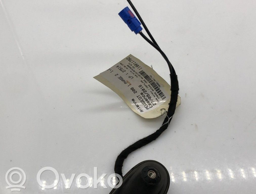 Peugeot 208 I Radion antenni 