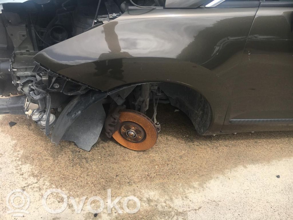 Peugeot 3008 I Błotnik przedni 