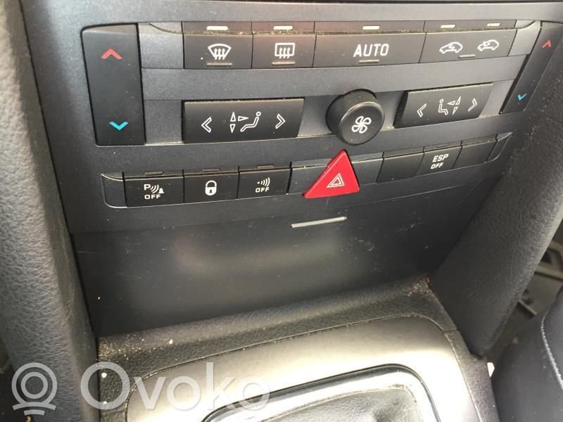 Peugeot 407 Climate control unit 