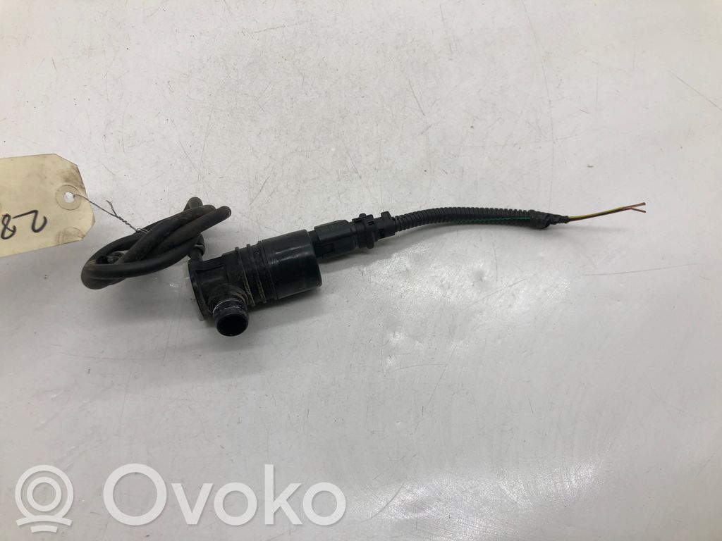 Peugeot Expert Windscreen/windshield washer pump 