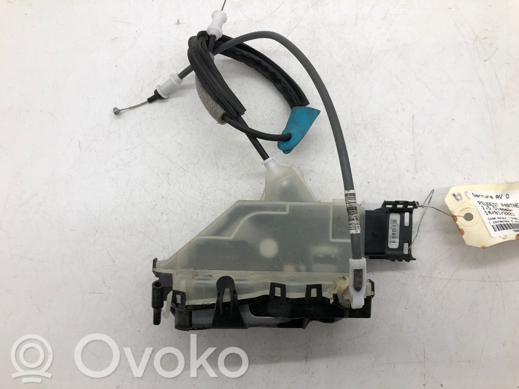 Peugeot Partner III Front door lock 