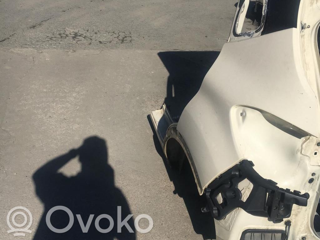 Renault Captur Takakulmapaneeli 