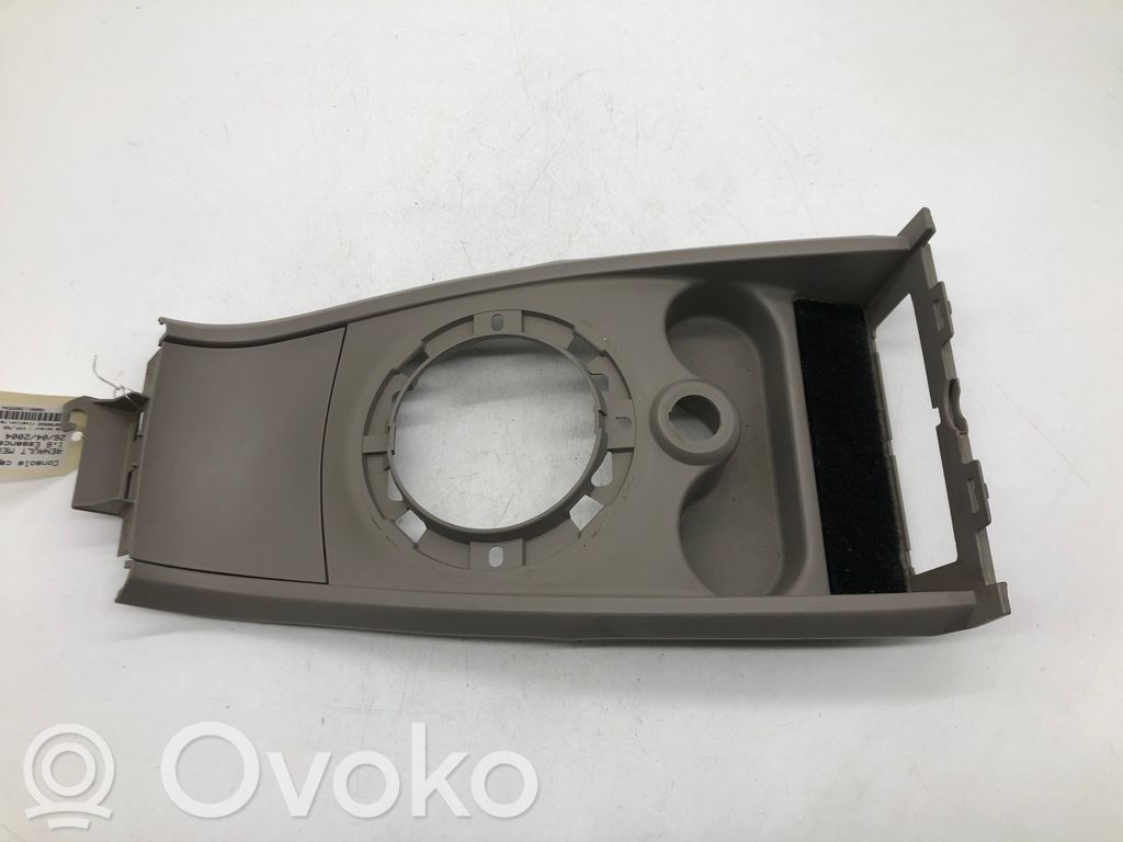 Renault Megane II Console centrale 
