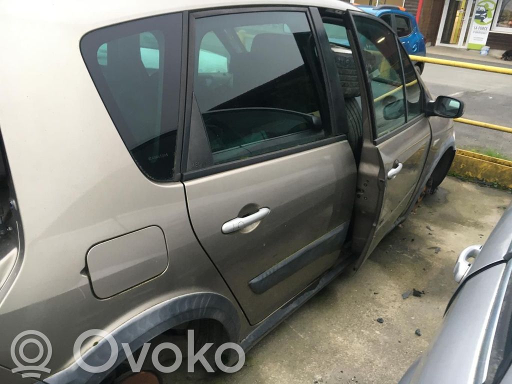 Renault Scenic II -  Grand scenic II Puerta trasera 