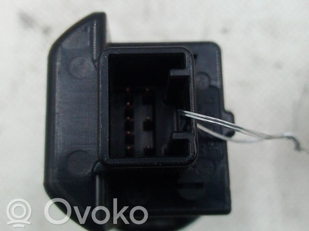 Engine start stop button switch   8961102111