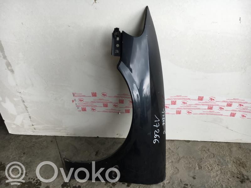 Opel Vectra B Guardabarro 
