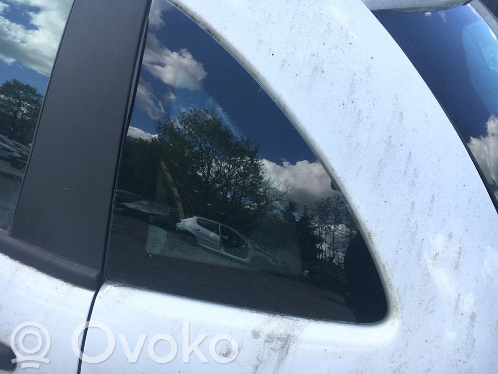 Citroen C3 Rear side window 
