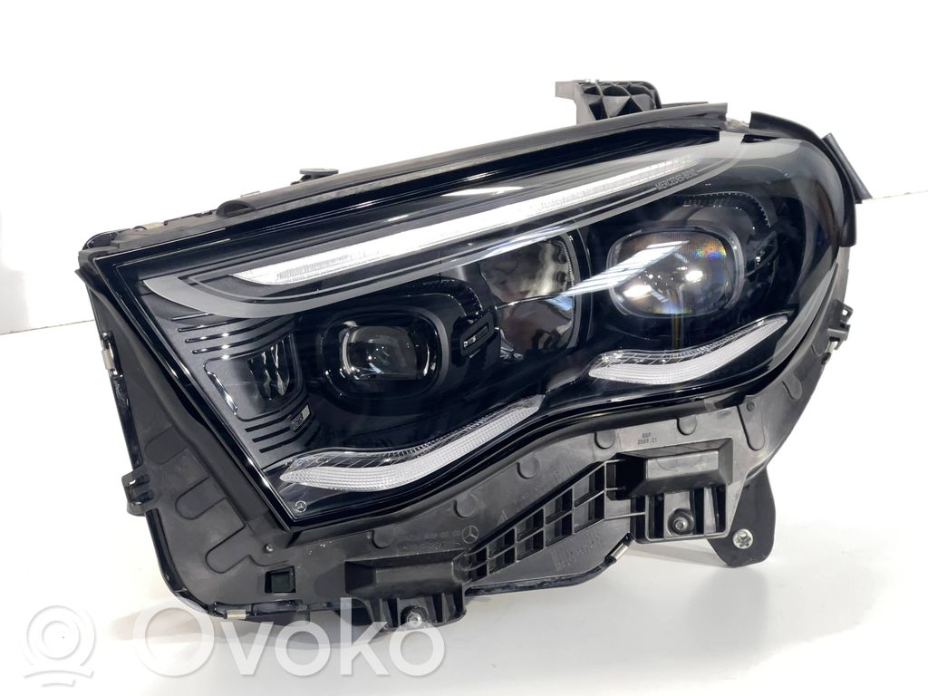 Mercedes-Benz E W214 Lampa przednia 