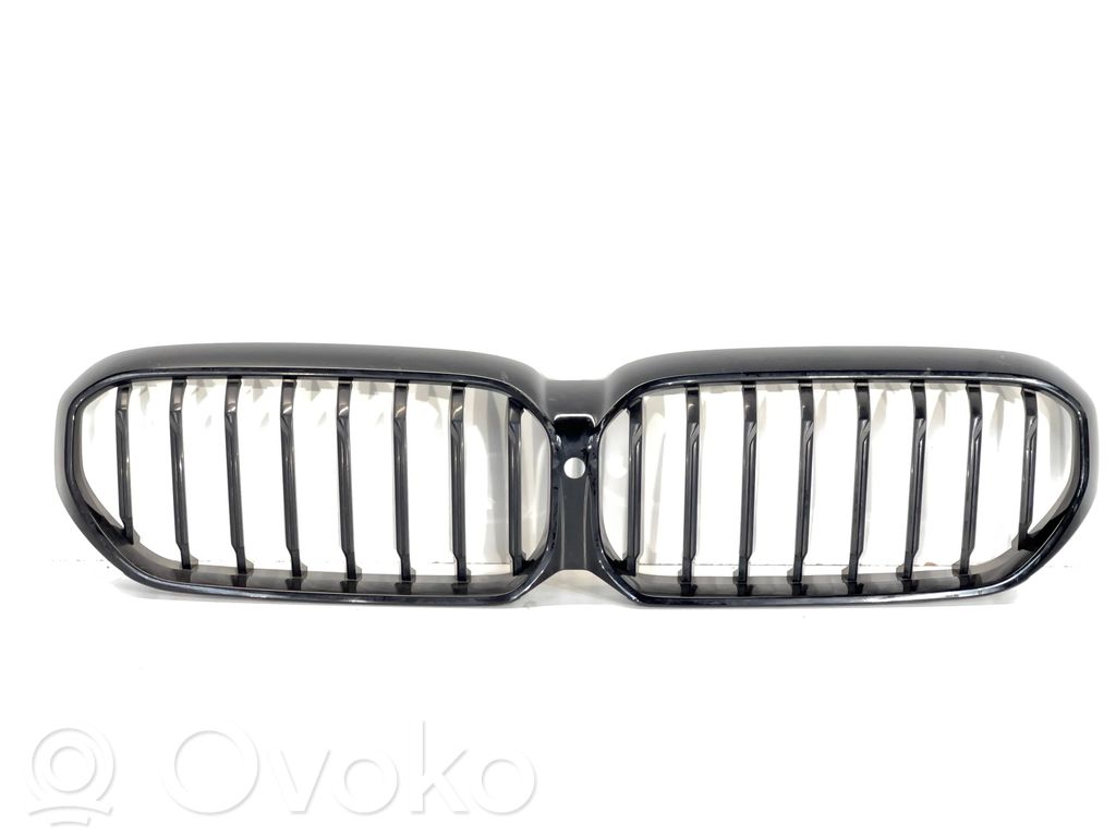 BMW 5 G30 G31 G38 Maskownica / Grill / Atrapa górna chłodnicy 